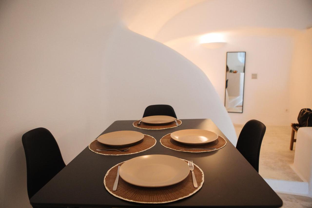 Assyrtiko By A Terre Cave Villas Oía Exterior foto